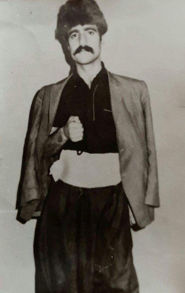 mezar taşında yazdığı gibi ; 
DİN , DEVLET VE MİLLET UĞRUNA HİZMET EDERKEN KIZIL KURŞUNLARA HEDEF OLAN ŞEHİT BİNGÖL BELEDİYE BAŞKANI HİKMET TEKİN 'i rahmet minnet ve sonsuz özlem ile anıyorum.
#reisbey
#hizmetteki
#mhpbilgi