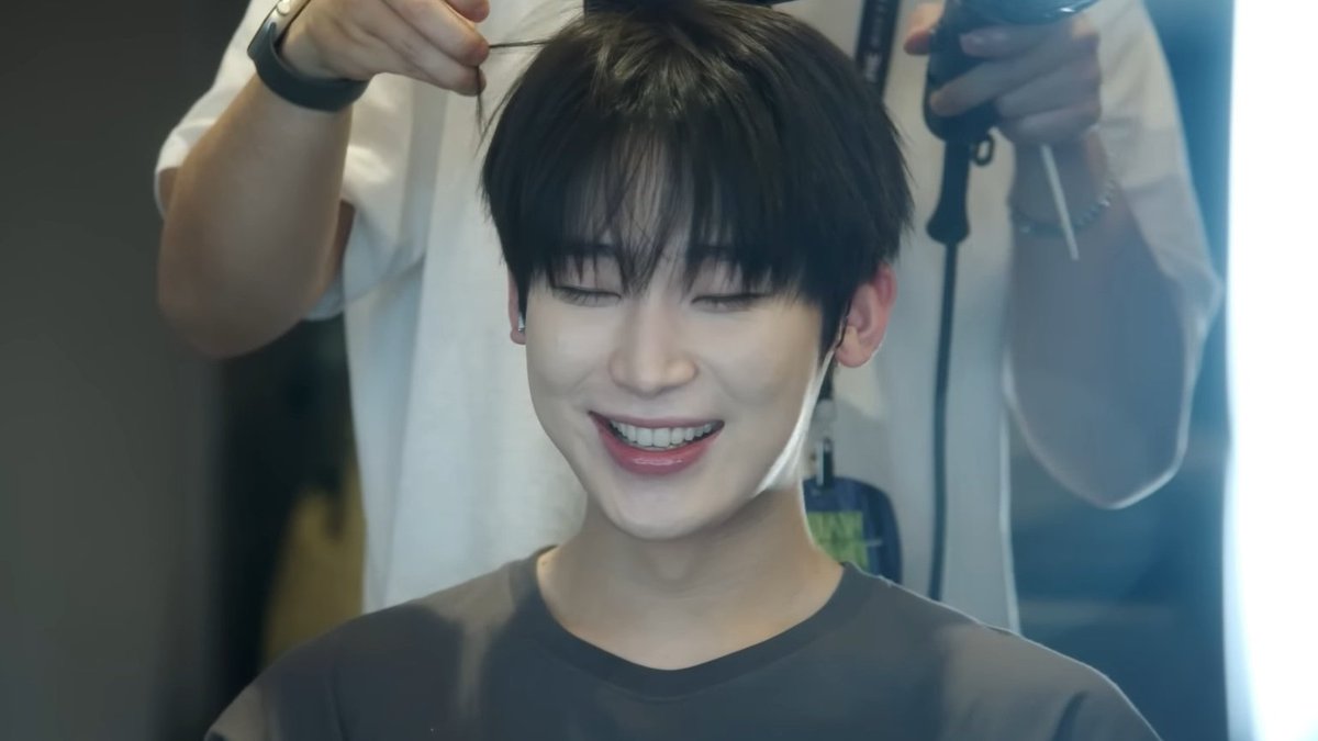 filmksw's tweet image. 🖤 #SUNOO