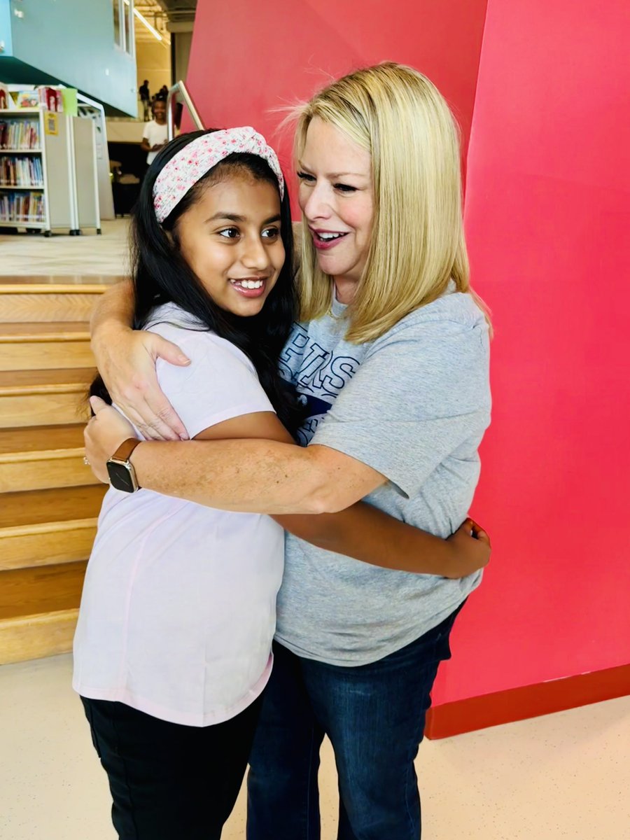 meprasanna's tweet photo. @NetZeroLee let’s go “Y5” #rjlyear12 #GameOnSpurs https://t.co/5f9tuov0PY