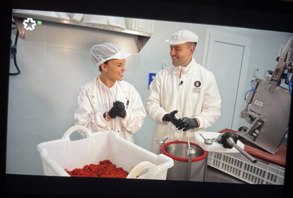 🇪🇸 tweet media