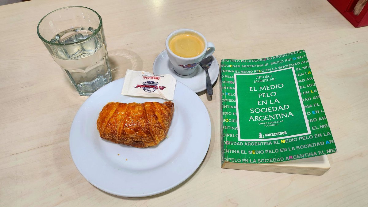 aquarius pera tweet media