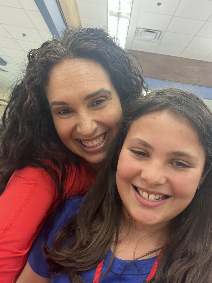 Happy first day of school! #ILoveSelfies 🤳