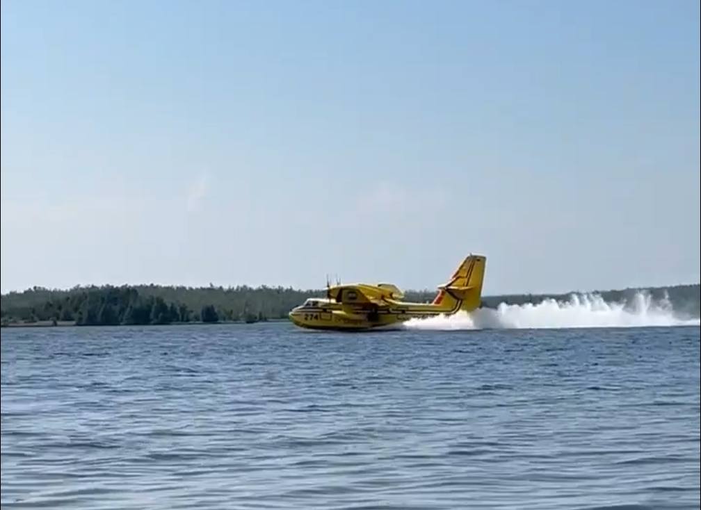 There were 4 new wildland fires confirmed by the evening of August 11:

North Bay 7 (NOR007) was 0.1 hectare and located on an island on Killrush Lake. The fire is out.

Haliburton 20 (HAL020) was 0.1 hectare and located on the west side of Maggie Lake, 0.4 kilometres south of