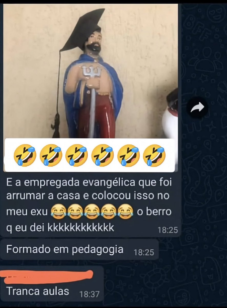 samguaja's tweet photo. casco de rir com o exu tranca aulas https://t.co/B3AhEUhCuY