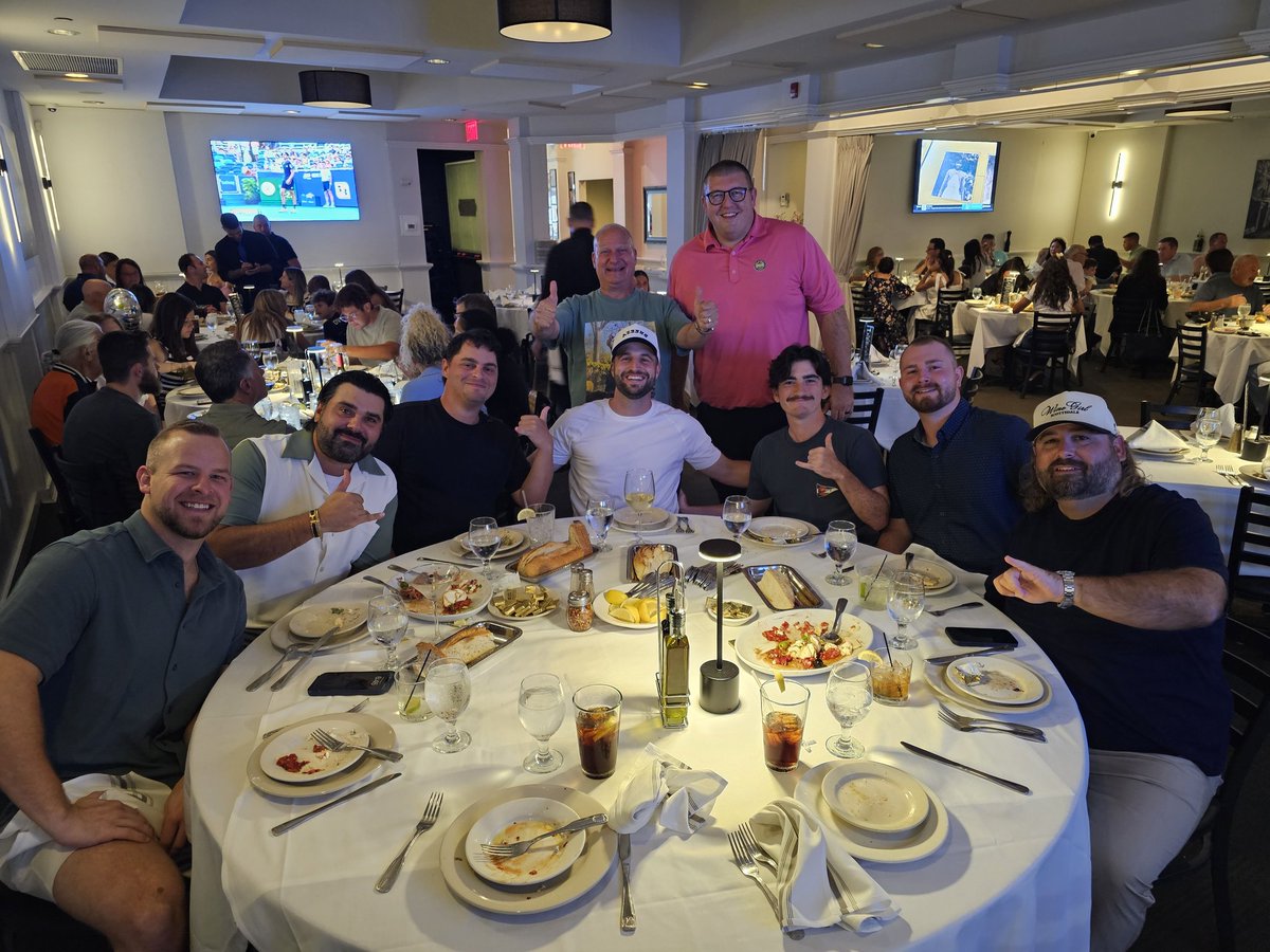 THIS IS GONNA BE THE MEAL OF MEALS AT CHRIS AND TONYS. <a href="/RobbyBerger/">BrilliantlyDumb</a> <a href="/BrandonMHaney/">Brandon Haney</a> <a href="/FatPerez33/">Fat Perez</a> <a href="/Cutsysays/">Joey Coldcuts</a> <a href="/ohwowthejet/">Binyamin</a> <a href="/RobbyBerger/">BrilliantlyDumb</a> Jensen Custis <a href="/AlexjBerger/">Alex Berger</a> AJ MINTER.