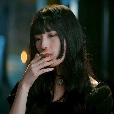 mirc_br's tweet image. Eu que tinha visto a Suzy em #doona toda gótica, revoltada, misteriosa….
E agora que to assistindo #whileyouweresleeping não dá nem pra acreditar que é a mesma atriz de tão diferente que tá 😱😱