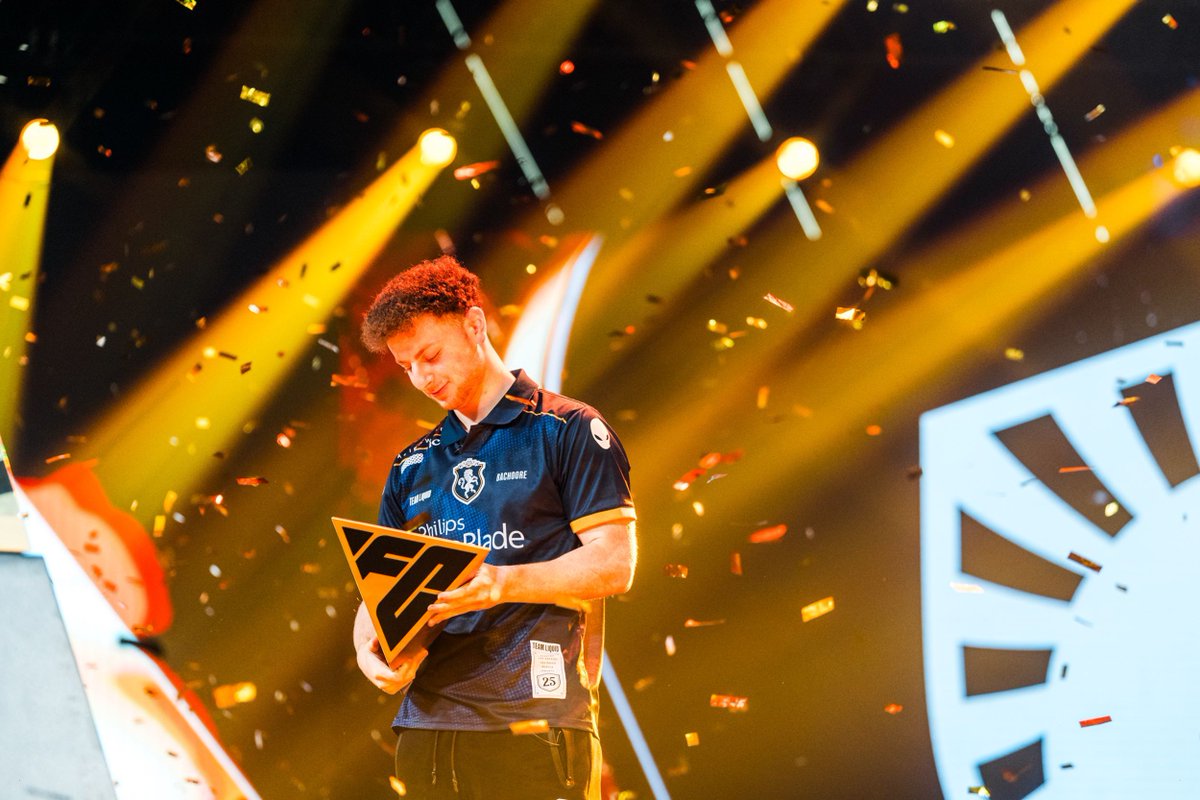 TL WEEK 5 #EWC2025 RECAP 📝

- In EAFC, it was a Liquid Friendly Fire Fiesta. <a href="/chrisdeboer_/">Chris de Boer</a> and <a href="/EmreYilmazz80/">Emre Yilmaz</a> were BOTH eliminated by our very own <a href="/LevideWeerd/">Levi de Weerd</a> 😱 <a href="/Young192_/">Young</a>'s run ended just barely short of knockouts after a hard fought group stage run. 

In the end,