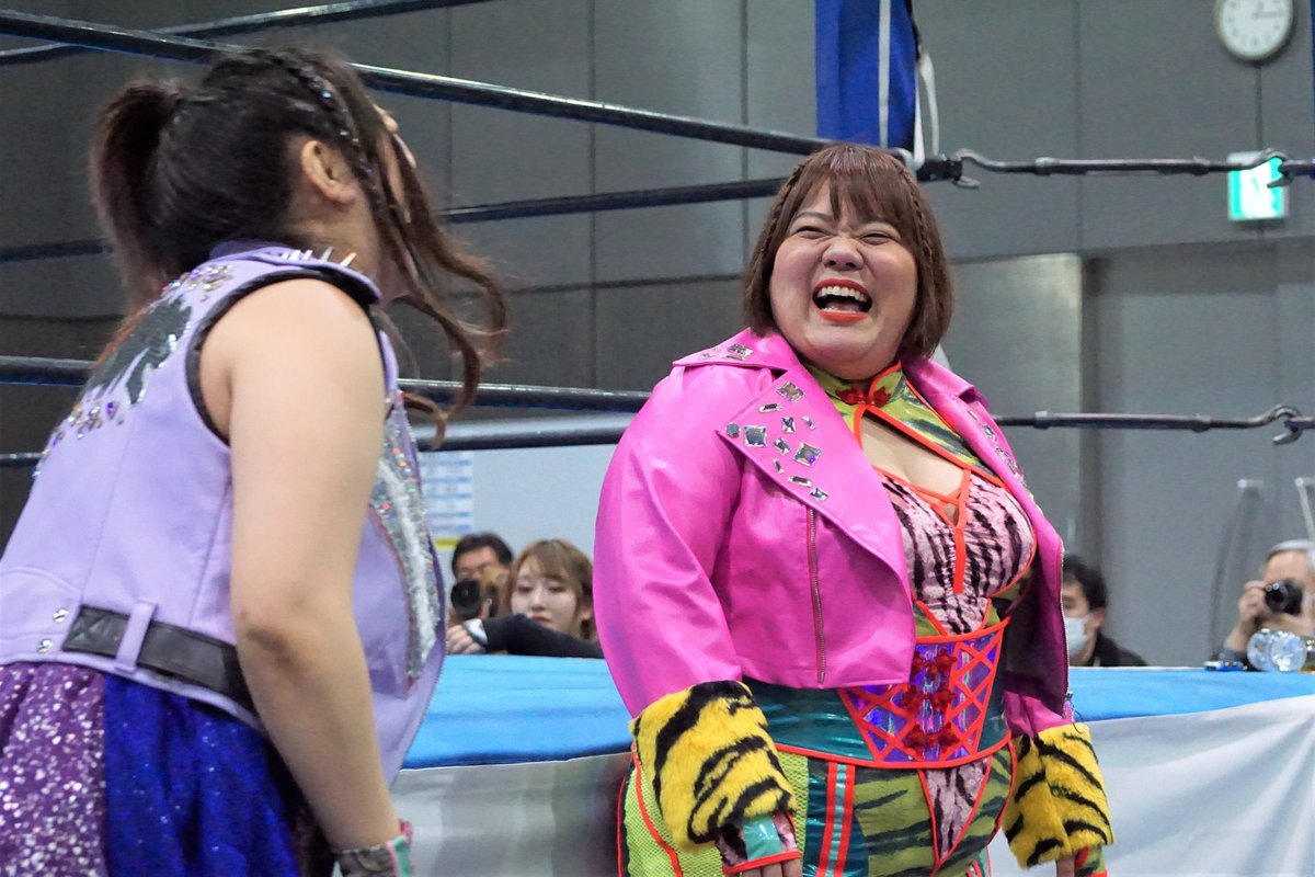 最近のトトちゃんは藤田ミノル、趙雲子龍など実力派のレスラーと試合を重ねてきた。
いくらでも呼べる人はいたはずなのに私を選んでくれた。
選んでくれたから私は精一杯トトちゃんがFantastICE王者になれるようにwithするよ！れっつうぃず！！
#iceribbon  #GanPro