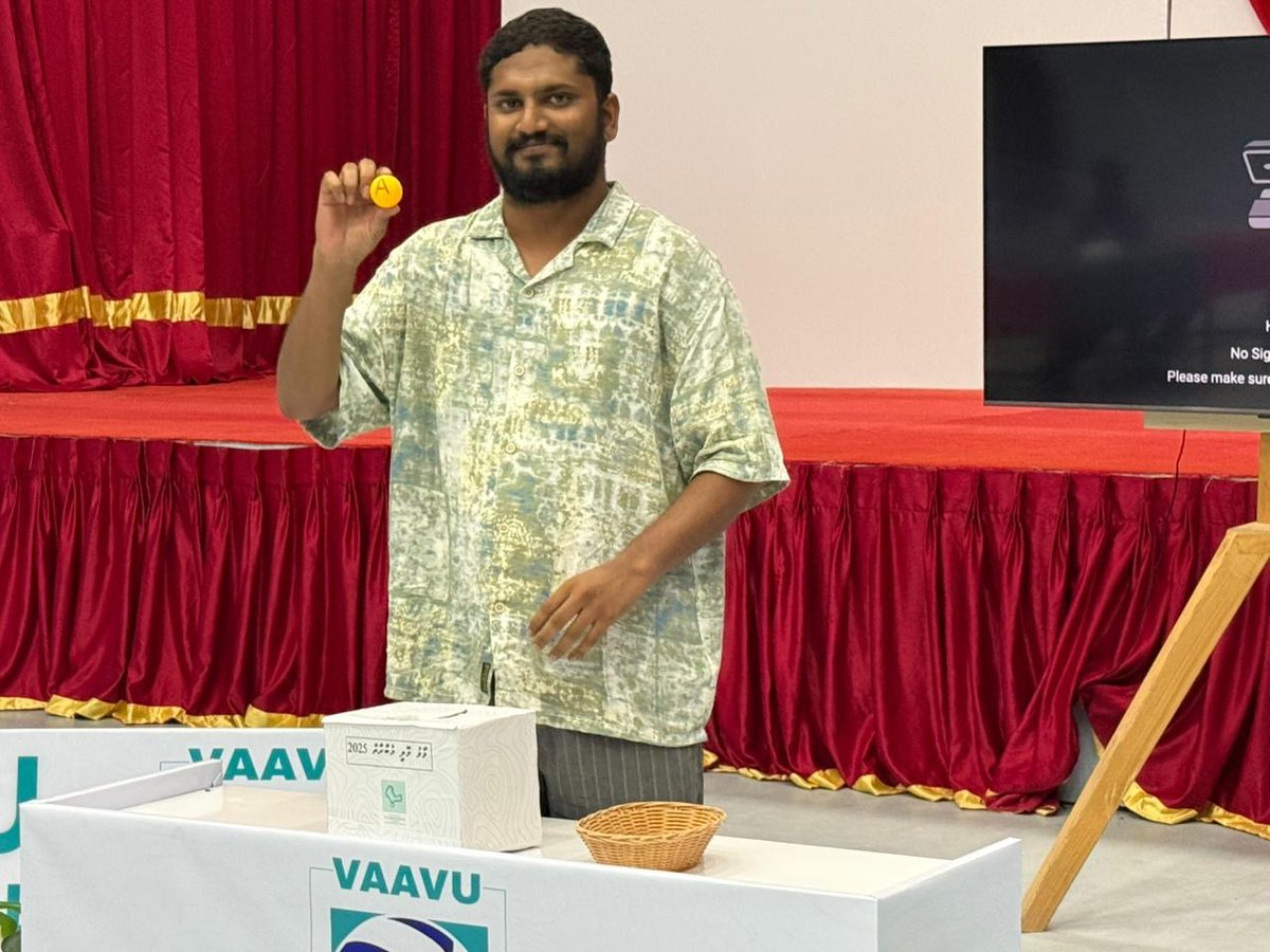VaavCouncil's tweet photo. The Draw Ceremony for Vaavu Atoll Volleyball Tournament 2025 took place on 11th August 2025.

@sunbrk @Raajje_tv @psmnewsmv @Mihaarunews https://t.co/nbYrlhnI30
