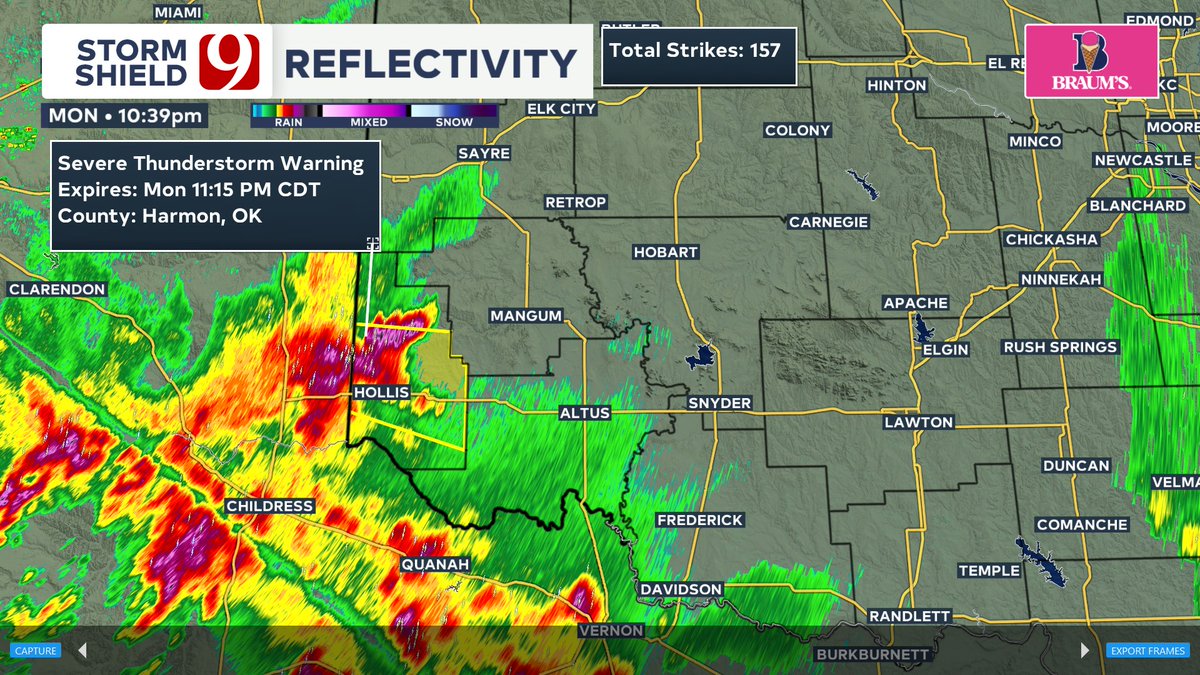 10:42 pm Update: All quiet here in central Oklahoma, but strong to marginally severe storms are moving into far southwest Oklahoma out of the Texas Panhandle. These storms near Hollis are capable of 60 mph winds &amp; 1" hail. These storms are moving ESE at 25 mph. #okwx