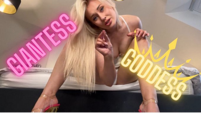 Watch 𝓐𝓹𝓻𝓲𝓵 𝓜𝓪𝓮's leaked NSFW photo on TwXstars