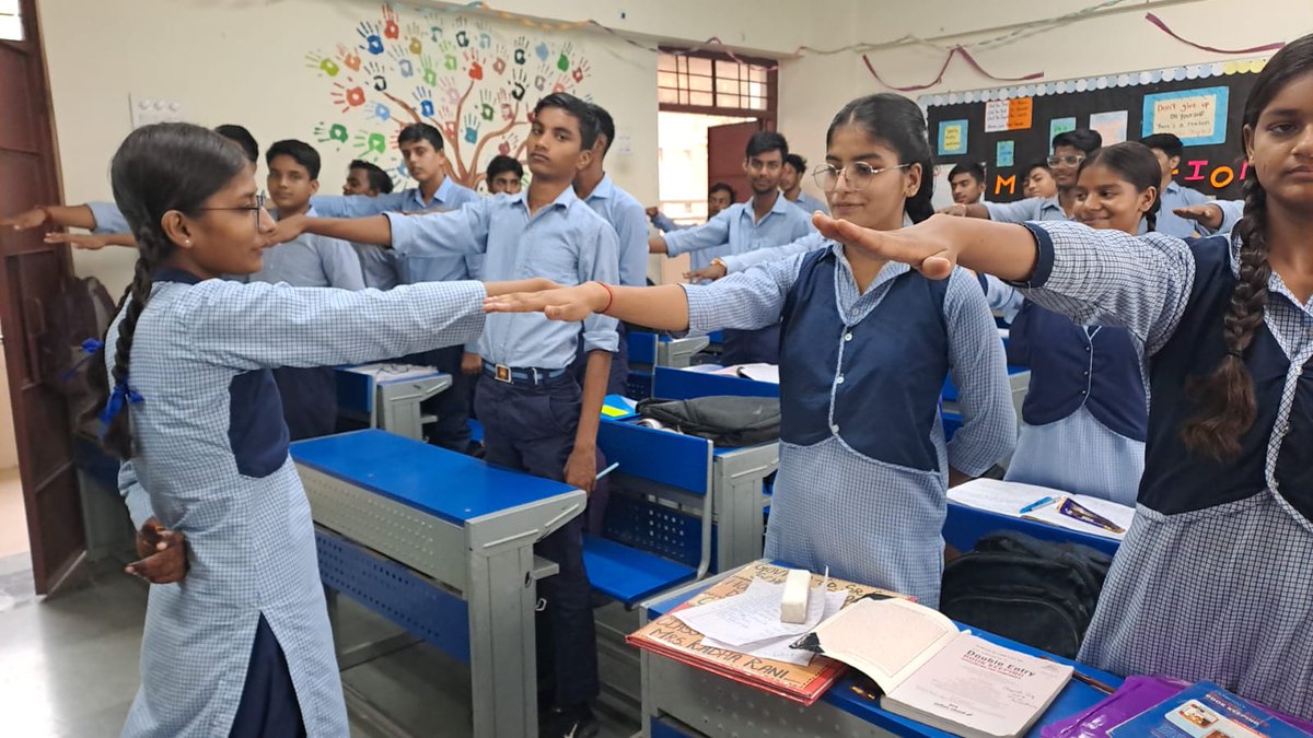 Swachhata pledge
#swachhatashapath
#delhikokudeseazadi 
#swachhBharatMission