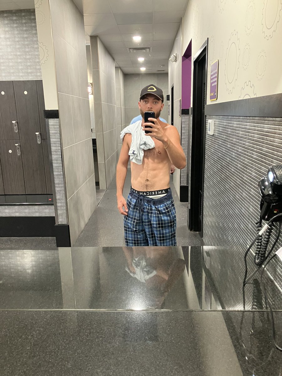 Jamesadamsbiggyyy tweet media