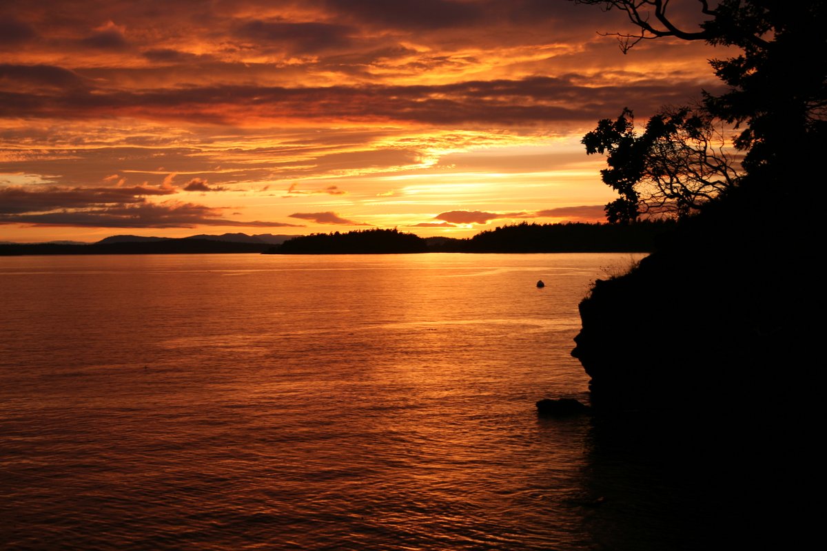 Sunsets like these almost make it seem like a new era is on the horizon