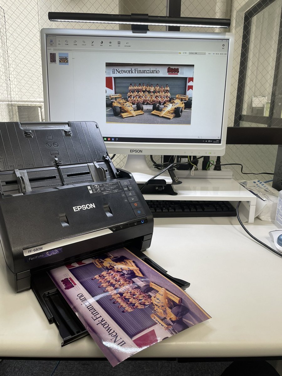 2連戦が終わり、ホッと…
してはいられませんが、いまこれにどハマり😍
EPSONフォトスキャナーで、紙焼き写真をデータ化🖨️
高速スキャン＆復元機能で、色鮮やかなデータがあっという間にズラリ。

大量の紙焼き写真に頭を悩ませてる方におすすめです！（そんなにいない？😓）

#nakajimaracing #EPSON