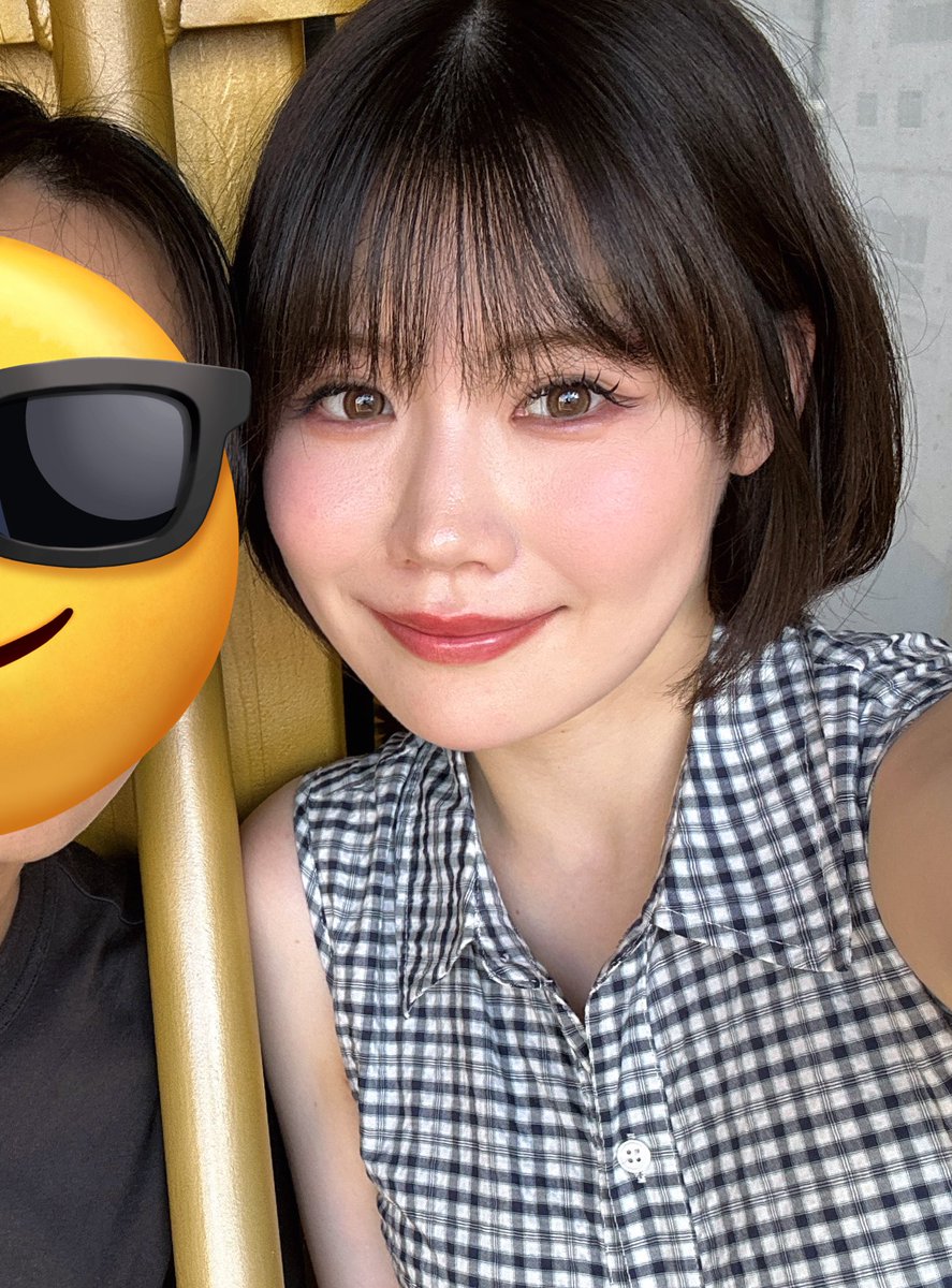 N63192303's tweet photo. BN形成外科で4DX頬骨縮小をして約1ヶ月経過🌟

2枚目は術前と術後当日💀
左右差もあったけど結構引っこめてくれて感謝🥲💖

3枚目は最近！輪郭が滑らかになって嬉しい〜

#頬骨縮小
#骨切り
#BN形成外科 https://t.co/GPnv7fXzgy