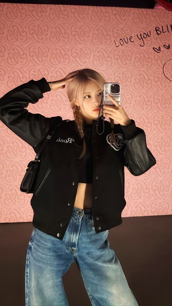 vodlitient's tweet photo. ㅤ
ㅤ
Mon bébé, always try to hide her eyesbag. But love her so much. ❤
ㅤ
ㅤ https://t.co/Og0zbydg9Z