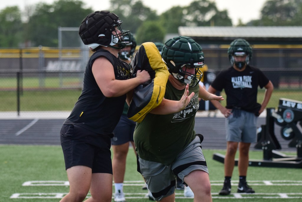 FOOTBALL: Local programs take the field for first official practice of new season trib.al/esZGRsM