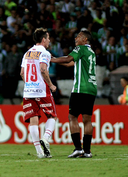Horii_Vialee16's tweet photo. Ibargüen se pierde los octavos de final y no podrá jugar frente a #Huracán. 

El volante de 33 años, ya enfrentó al Globo en la #Libertadores2016 cuando vestía la camiseta de Atlético Nacional. https://t.co/tng8kUk8Ae