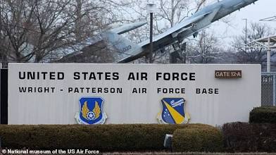 🚨 FAA just released documents on the Wright-Patterson AFB drone mystery.

In Dec 2024, the base went on lockdown after swarms of up to 17 drones buzzed sensitive areas, dodging security and killing their lights. FAA radar, pilots, and base security all confirmed it.

But here’s