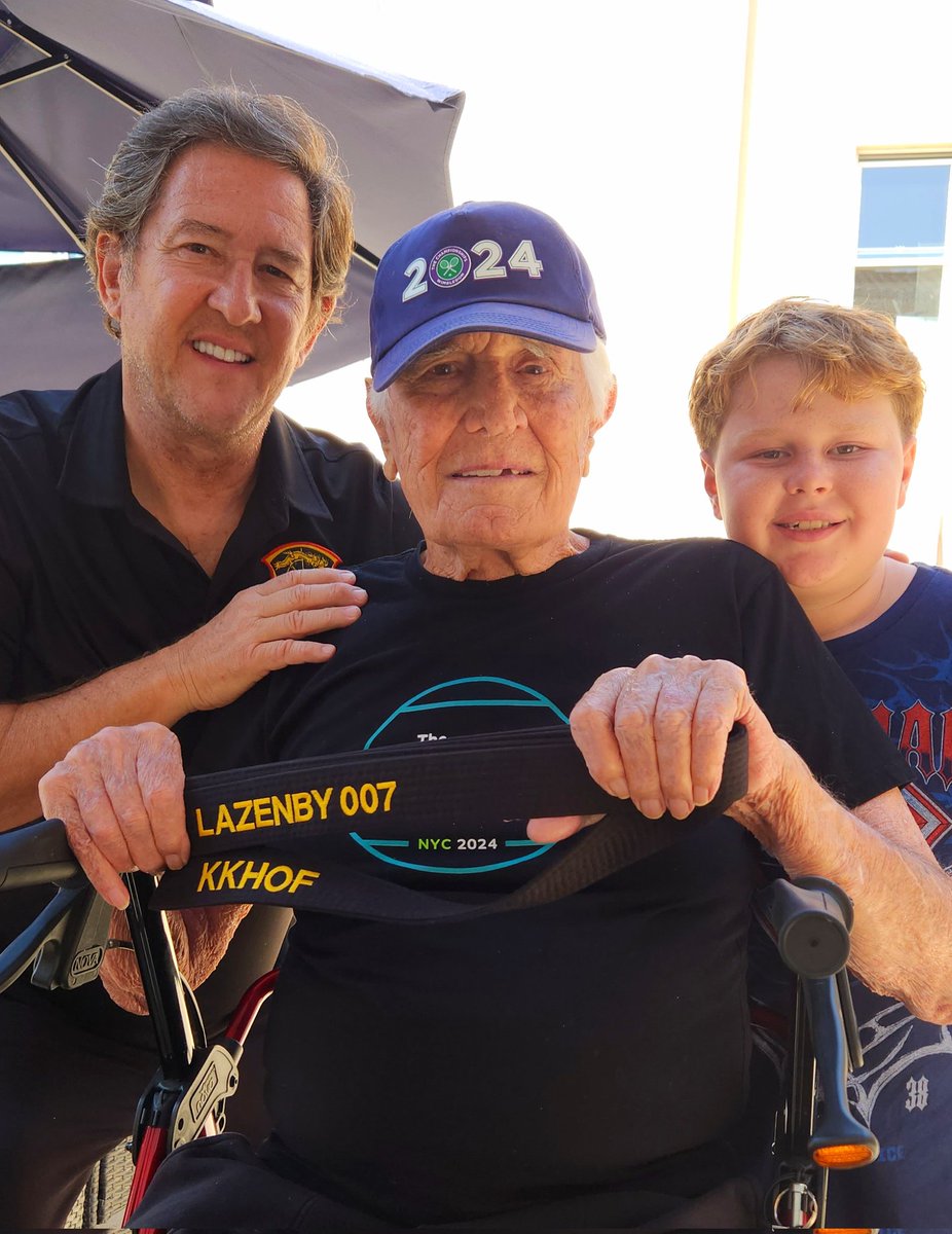 KKHOF1's tweet image. Legendary George Lazenby 007 received his embroidered KKHOF Black Belt. Happy birthday