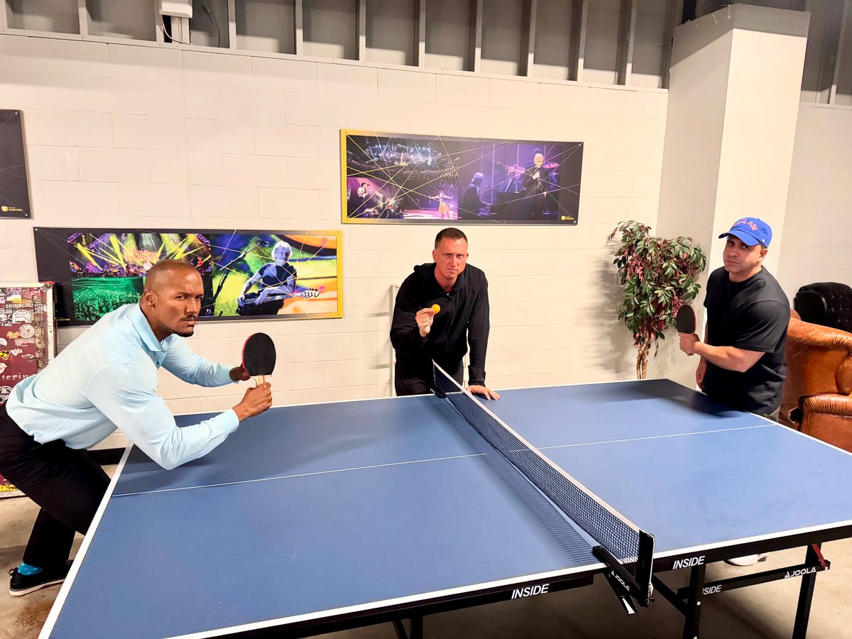 #MeanMugginMonday 😡😡😡