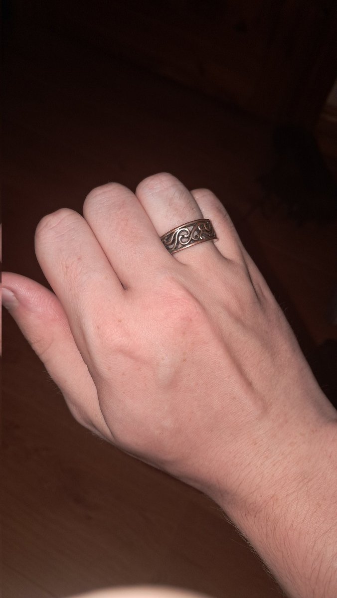 YuhBoyDeath's tweet photo. @sSpectralls Darkmoon ring is losing colour but I love em both https://t.co/Ov9flVhmCh