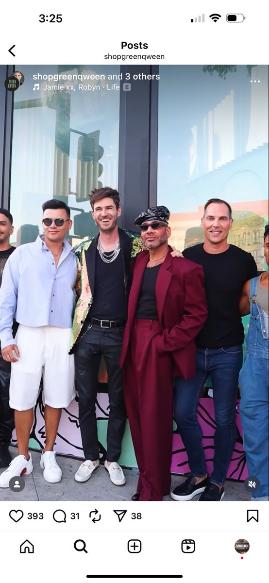 WEHO online (@wehoonline) on Twitter photo HELLO NEIGHBOR!! 🤩👋🪩
<a href="/shopgreenqween/">Green Qween</a> has entered the chat and we couldn’t be happier. Follow the largest disco ball in West Hollywood and you’ll arrive at that first QUEER owned 🍃 shop!
💻: read more wehoonline.com HELLO NEIGHBOR!! 🤩👋🪩
<a href="/shopgreenqween/">Green Qween</a> has entered the chat and we couldn’t be happier. Follow the largest disco ball in West Hollywood and you’ll arrive at that first QUEER owned 🍃 shop!
💻: read more wehoonline.com