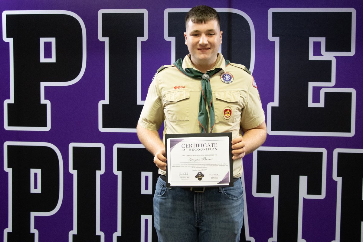 PiperUSD203's tweet photo. Congrats to our August Community Recognition honorees! 🎉 From national FCCLA champs to an Eagle Scout project & our #PurpleReign winners—thank you for making Piper proud! 💜 #PiperPride https://t.co/gplSmfx7Dc