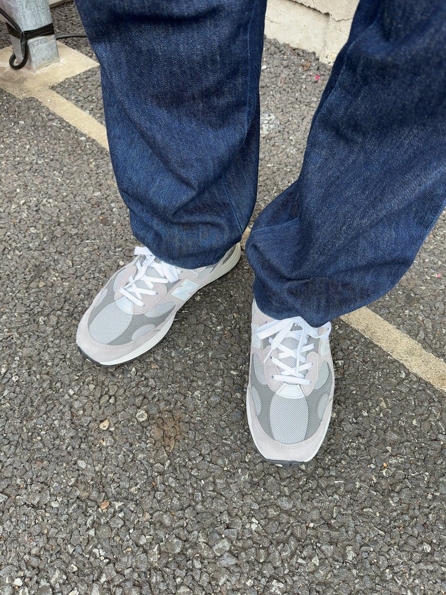 YSM210snkrs2021's tweet photo. 久々靴写真
#newbalance992 https://t.co/rT0amul2MQ