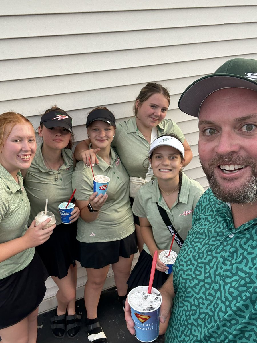 Oak Harbor LadyRocketGOLF tweet media