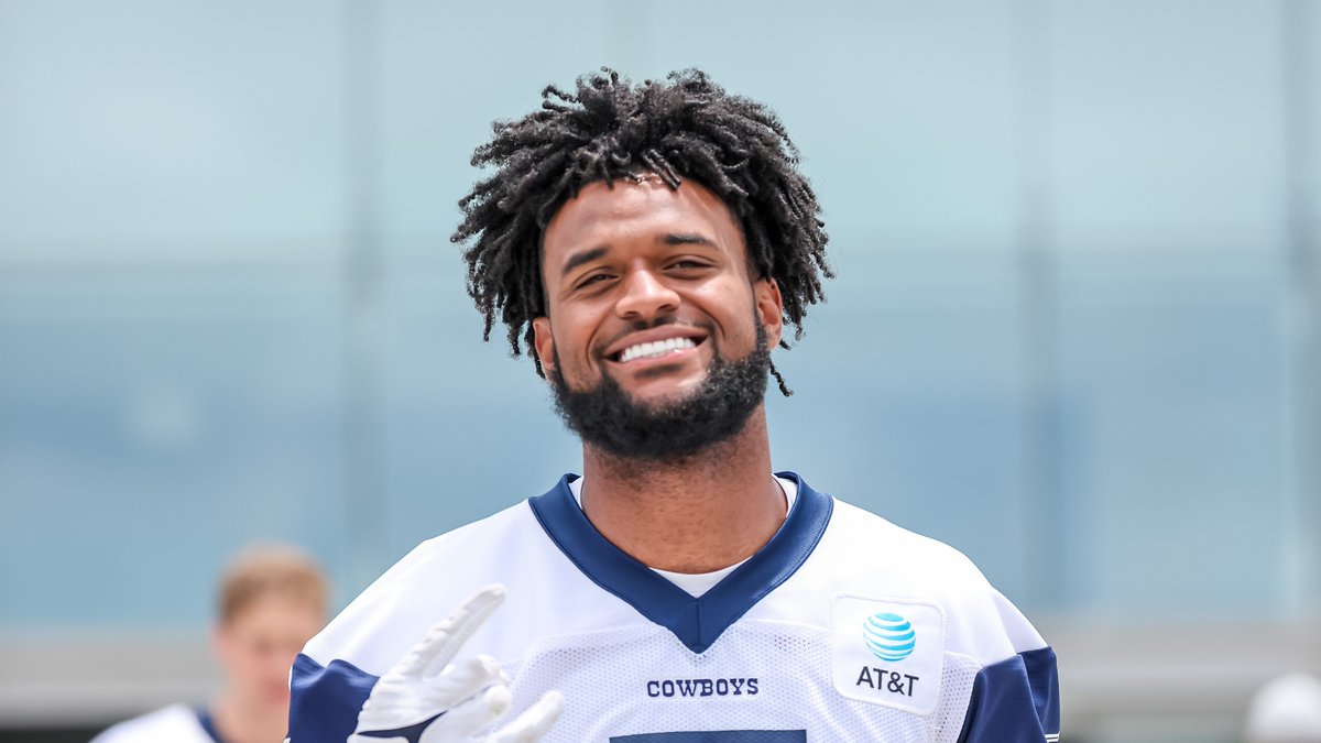 dallascowboys's tweet photo. happy bday Traeshon! 🥳

@Traeski11 | @Invisalign https://t.co/wN9T4LWfKd