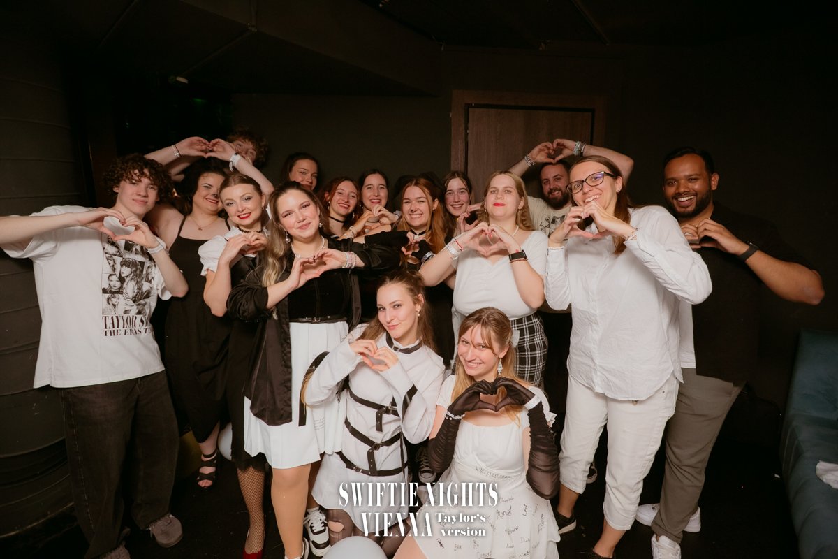 swiftiesvienna's tweet photo. just putting it out there that our team is great at keeping secrets and would drop everything in an instant for taylor!  🫶

🧡❤️‍🔥🧡❤️‍🔥
@taylorswift13 @taylornation13
#TS12iscoming #TS12
#swienna #corneliusgasse #swiftienightsvienna https://t.co/YnbPngAjqT
