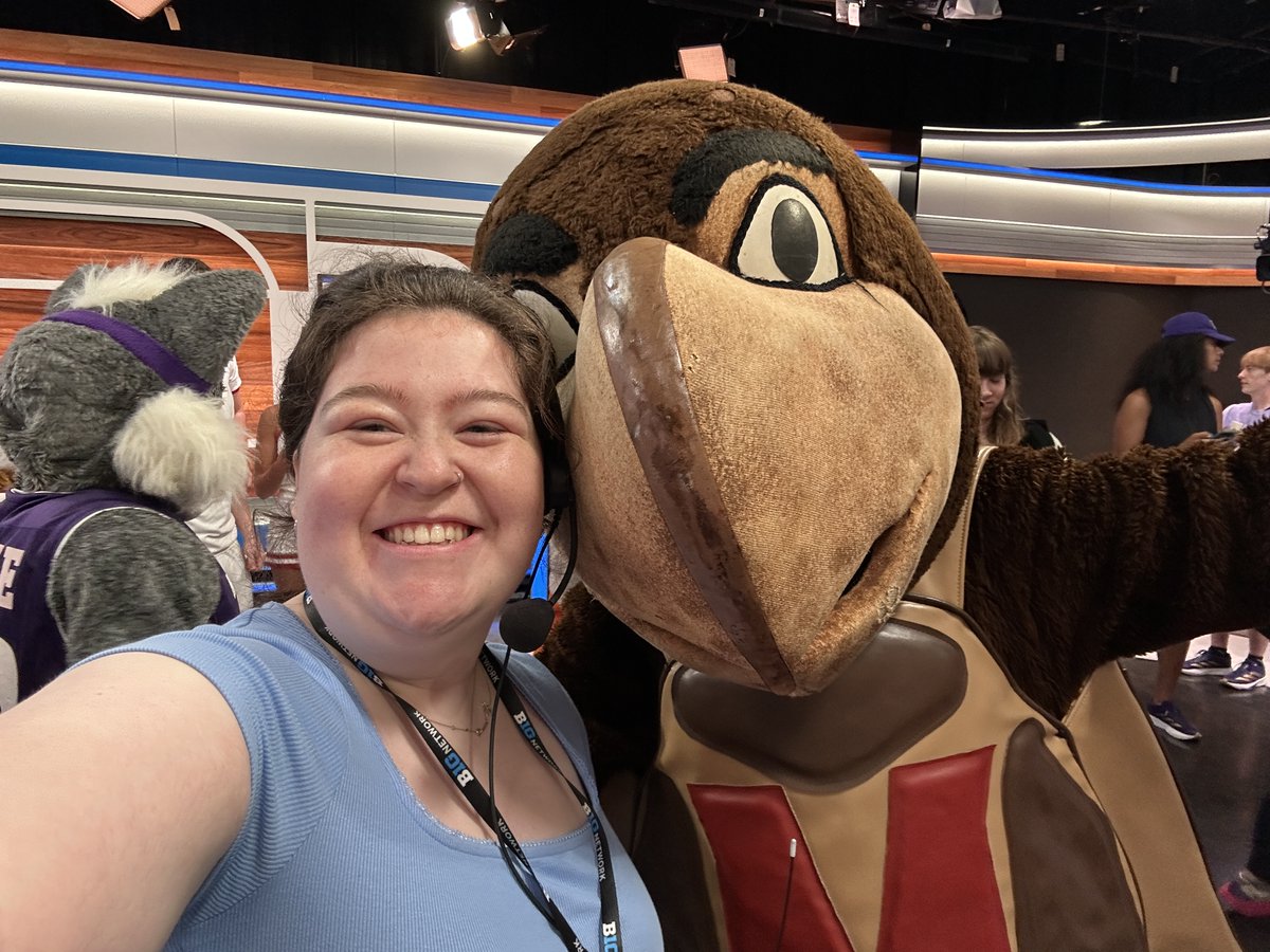ElanaRenbaum's tweet photo. My most said phrase was, "I'm having so much fun," and I truly cannot overstate how much fun I had in this program. Learning about broadcasting and production from professionals who share my passion made every day feel like a dream. https://t.co/ZuXeZuGtNW