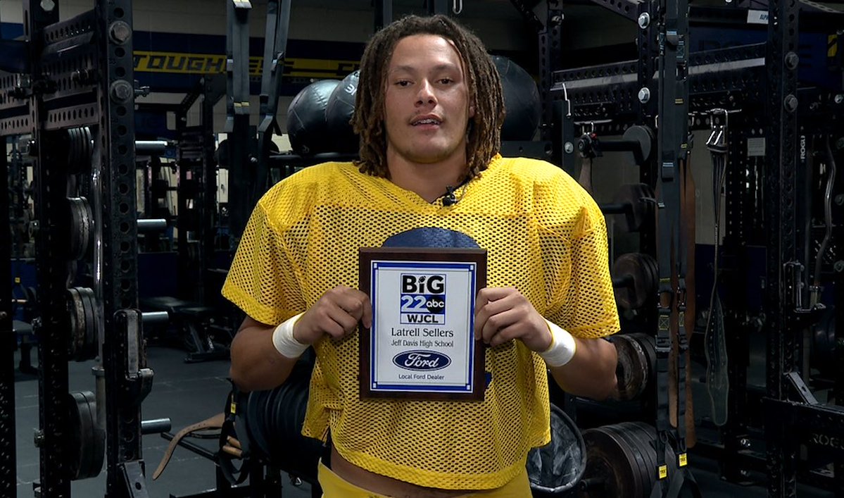 Pat Timlin (@pat_timlin) on Twitter photo Introducing another <a href="/WJCLNews/">WJCL News</a> Big 22 squad member: Latrell Sellers of <a href="/JDfbRecruits/">JeffDavisfbRecruits</a>!
<a href="/Latrell_Sellers/">Latrell Sellers</a> - 6’2, 210 lbs senior ATH who makes big plays on both sides of the ball look easy. USF commit, will line up at LB in college Introducing another <a href="/WJCLNews/">WJCL News</a> Big 22 squad member: Latrell Sellers of <a href="/JDfbRecruits/">JeffDavisfbRecruits</a>!
<a href="/Latrell_Sellers/">Latrell Sellers</a> - 6’2, 210 lbs senior ATH who makes big plays on both sides of the ball look easy. USF commit, will line up at LB in college
