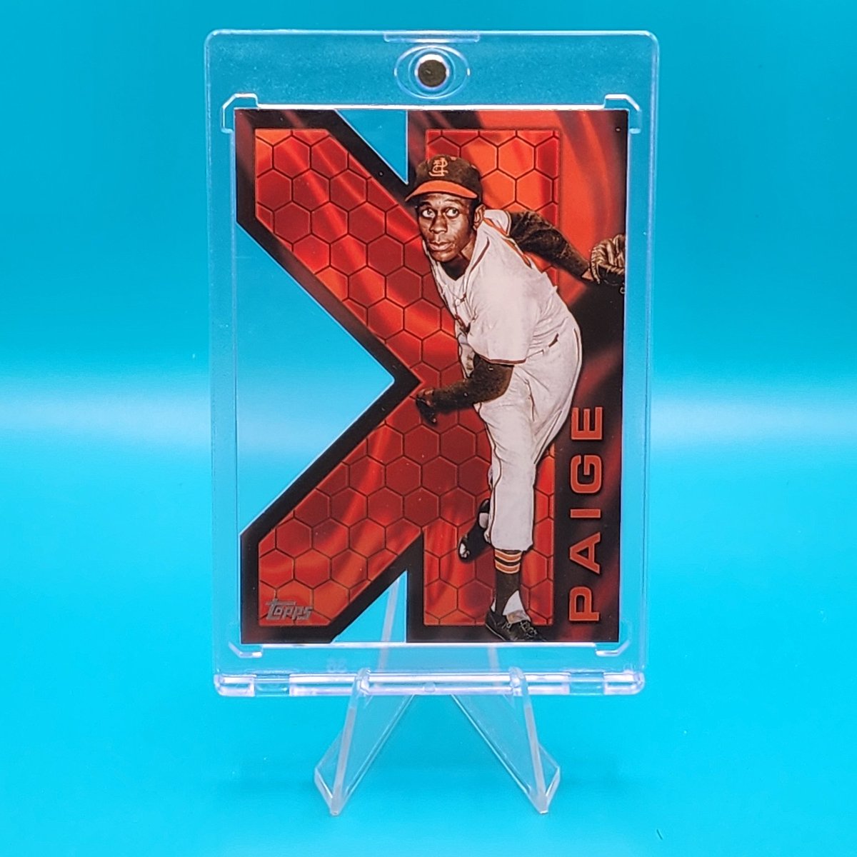 MeRedEye tweet media