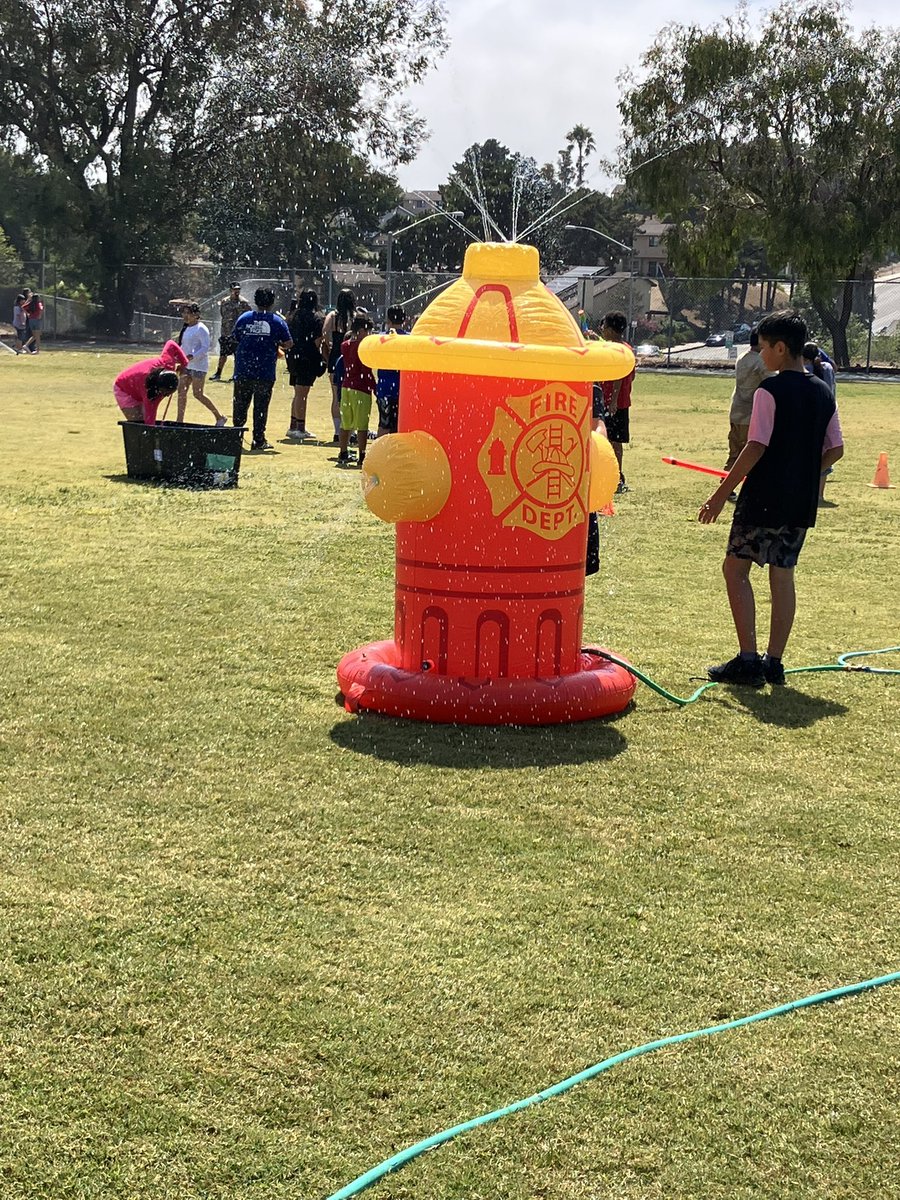 penceSBUSD's tweet image. 239 Pence Penguins earned a Perfect Attendance event. Thanks to our families for getting them to school everyday on time &amp;amp; ready to learn. Huge shoutout to our volunteers and PTA! @sbusd_news @Supt_SBUSD #pencepenguins