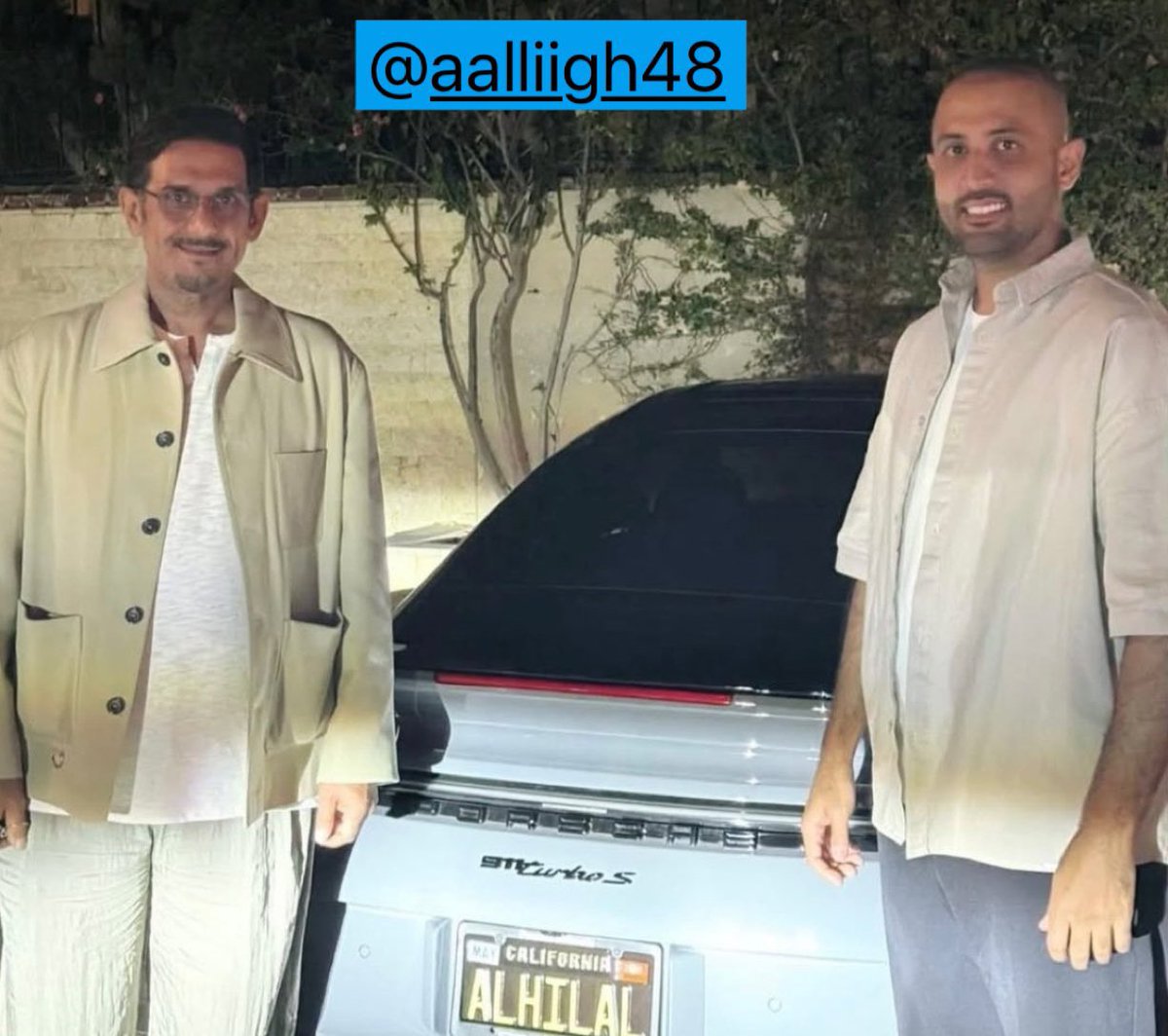 hilalstuff's tweet photo. 🚨🚨🚨📸 رئيس الهلال الأمير نواف بن سعد في أحدث ظهور

يظهر اسم الهلال على لوحة السيارة 💙💙💙💙💙💙💙💙

@aalliigh48 https://t.co/tpCk4tAtZf