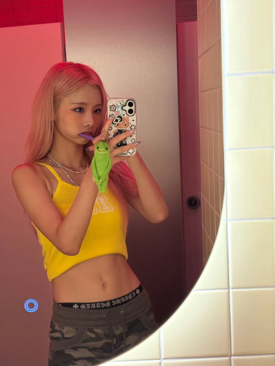 for_qze's tweet photo. #AHYOON instagram update https://t.co/CS5rXHPazY