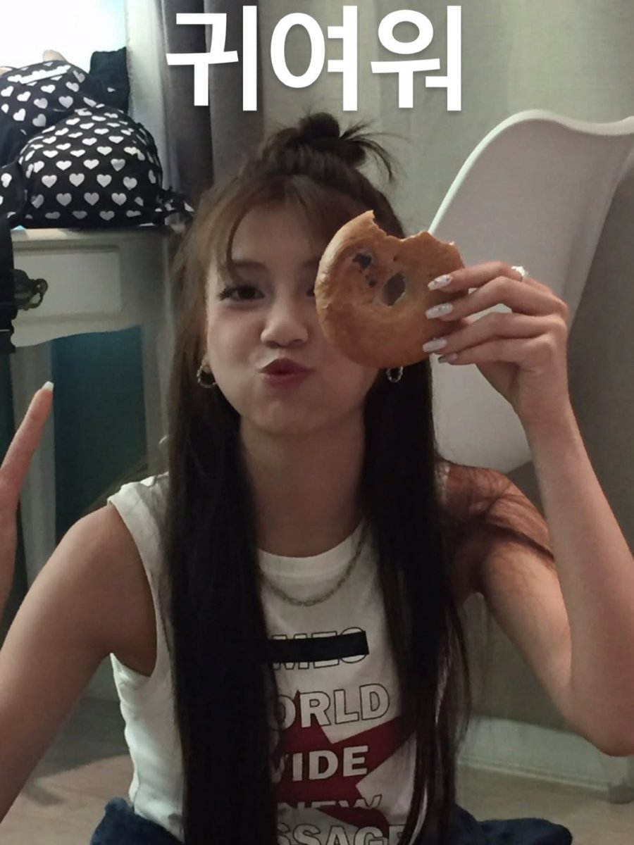 for_qze's tweet photo. #AHYOON instagram update https://t.co/RFbXDd5F8K