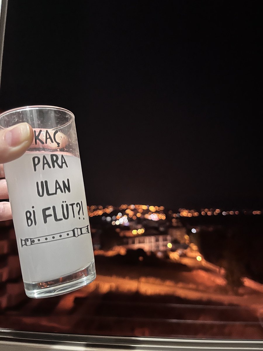 Şehrin tüm sessizliğinde..