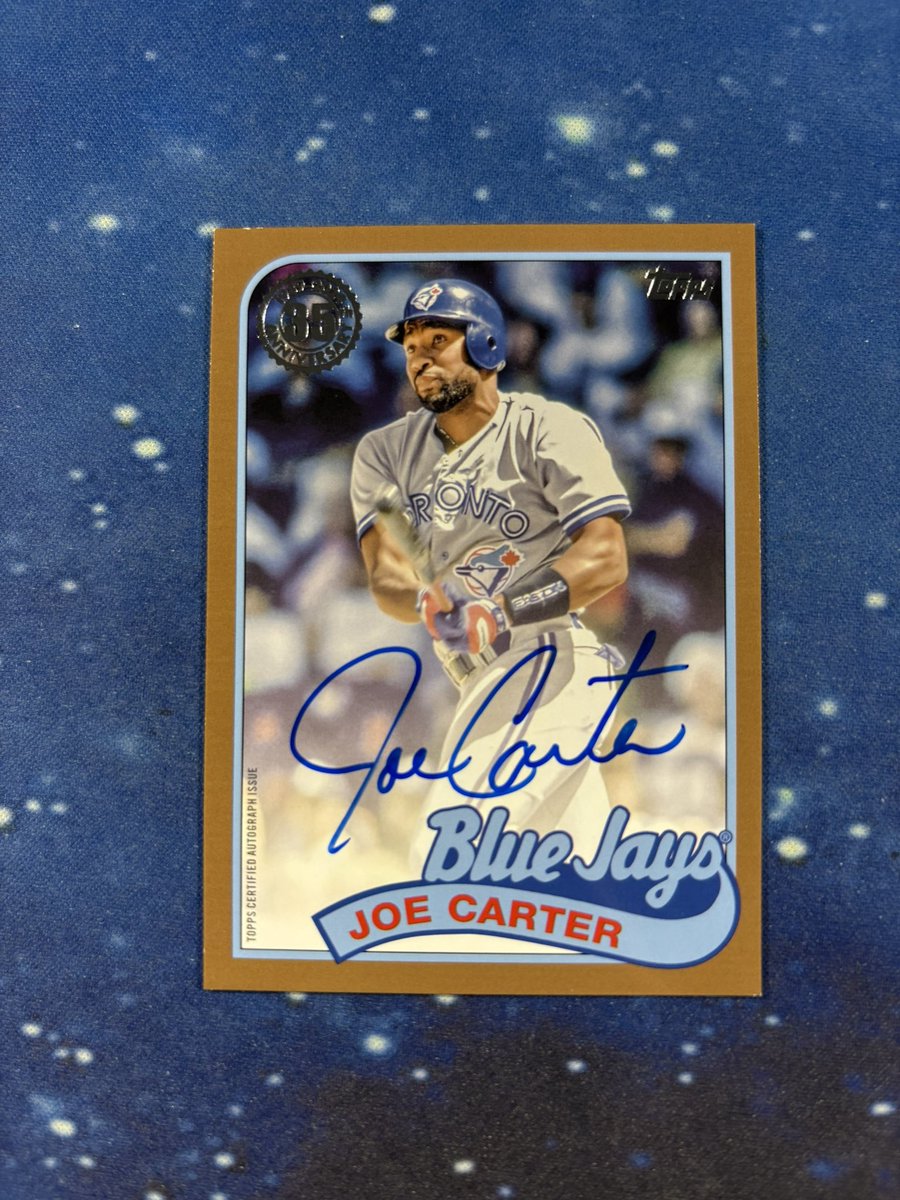 #StackEmUpSale

Joe Carter 1989 Gold Auto /50! 

$25

Stacking through tonight!
See pinned tweet for info!