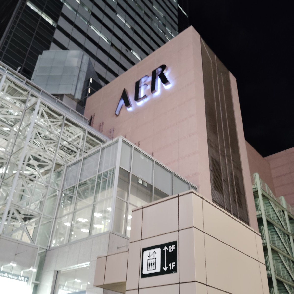 f1N32t's tweet photo. 全力で駆け抜けた、最高の5日間でした。
一緒に遊んでくれたみんなと、ミクさんに最大の感謝を〜〜！！！🎶
ありがとう！！楽しかったよ〜〜！！！
 #マジカルミライ   #マジカルミライ2025 https://t.co/YsTPLORYwZ