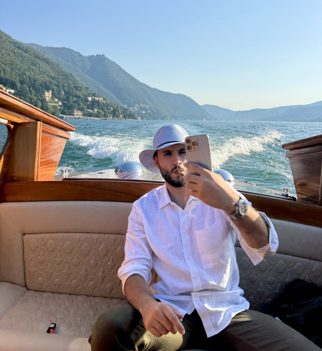 MrOverpaid's tweet photo. Italy has the nicest views I’ve ever seen https://t.co/Ttsox7VUSD