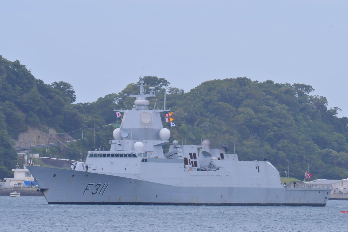 ノルウェー海軍 ロアールアムンセン 乗員用パッチ ノルウェー海軍 ロアールアムンセン 乗員用パッチ