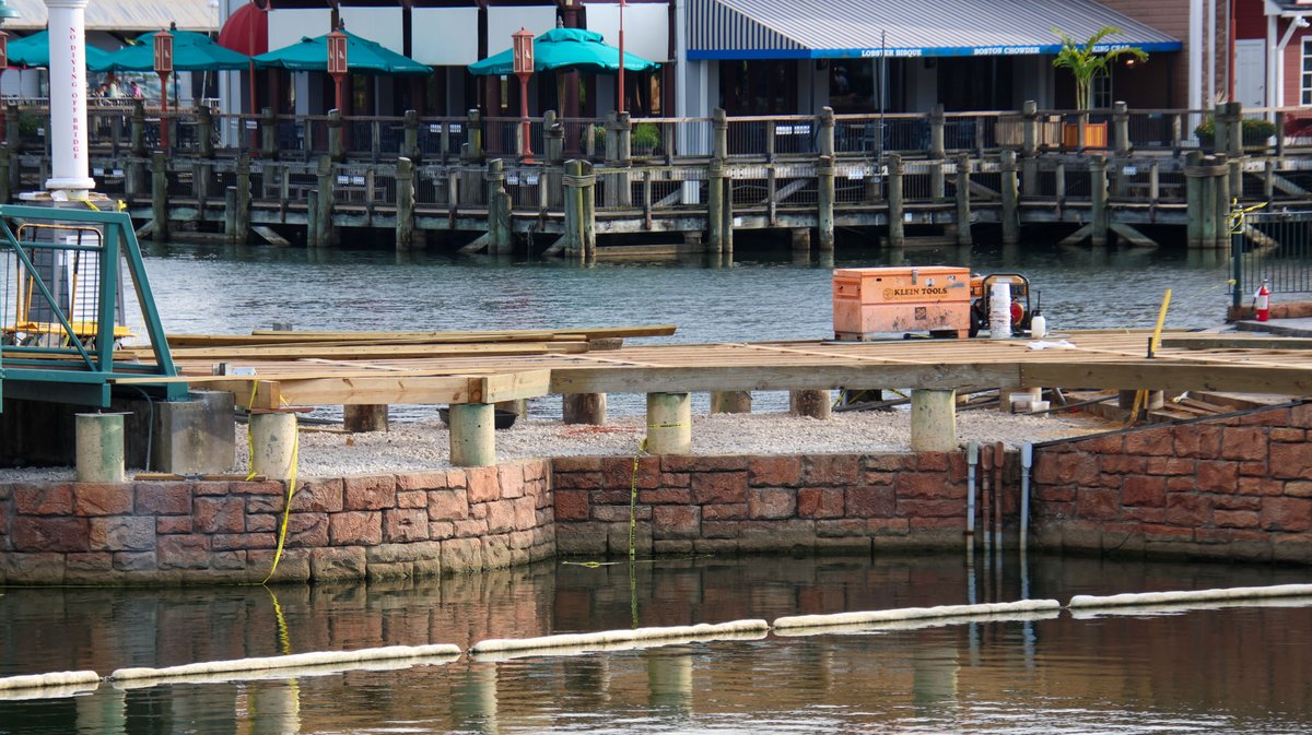 Current work on the deck in the bridge replacement across the Universal lagoon.