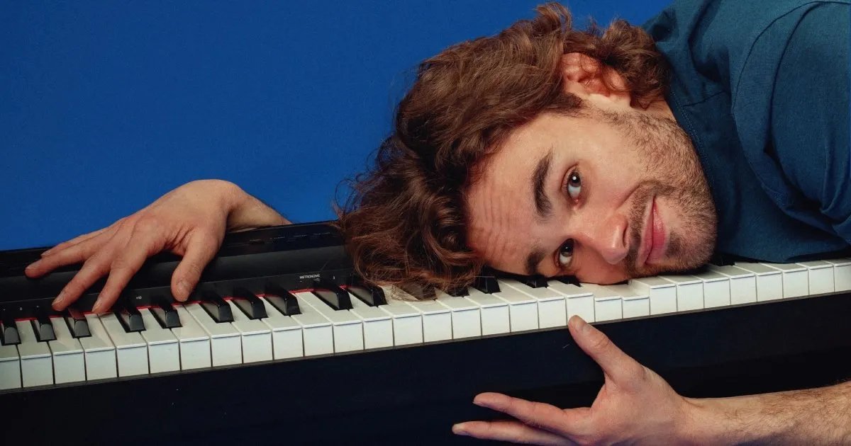 @LondonTheatre1 🦄 tweet media