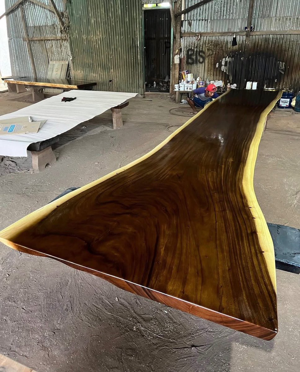 ArsonMarc's tweet image. Premium Live Edge Suar Wood Slab

600 x 120/150 x 8cm

Kiln-dried for perfection. Stunning live edge character.  

Stock available now. 
Order yours today – contact us ;

#liveedgetable #diningtable #suarwoodslab #tabletop #furnituredesign #interiordesign #woodworking