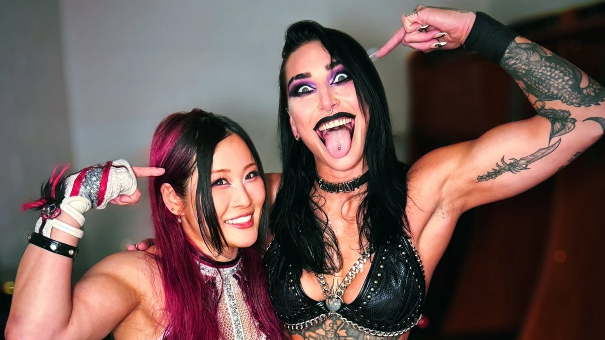 INSANEYADIG's tweet photo. Rhea and Iyo vs kabuki warriors deadass should not happen 

They need to stop having the greatest women’s tag team of all time lose to dumbass tag teams created by annoying fantasy’s https://t.co/dffVtsg6ps