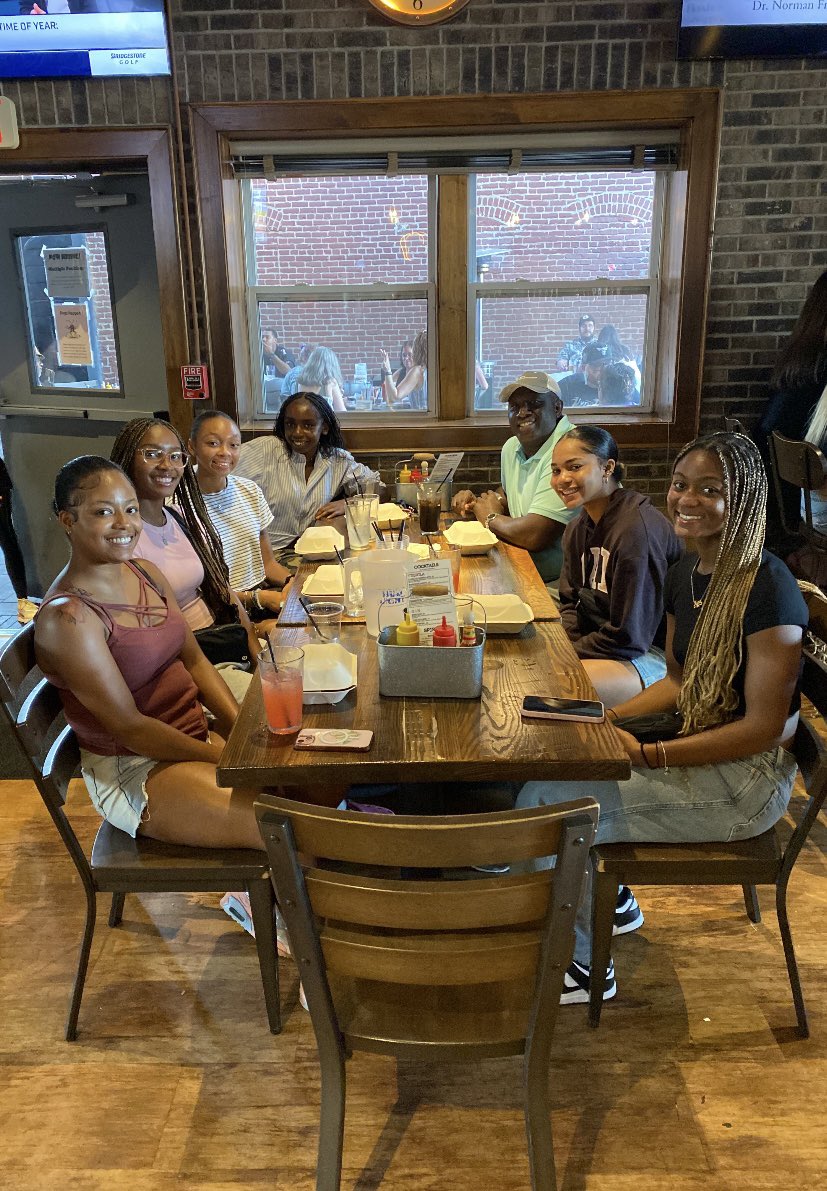 Shockers Alumni heading off to college next few days, really enjoyed catching up with them. Family forever ❤️